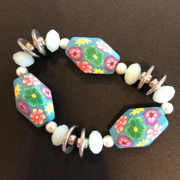 Handmade Stretch Bracelet - Picture 3 of 3